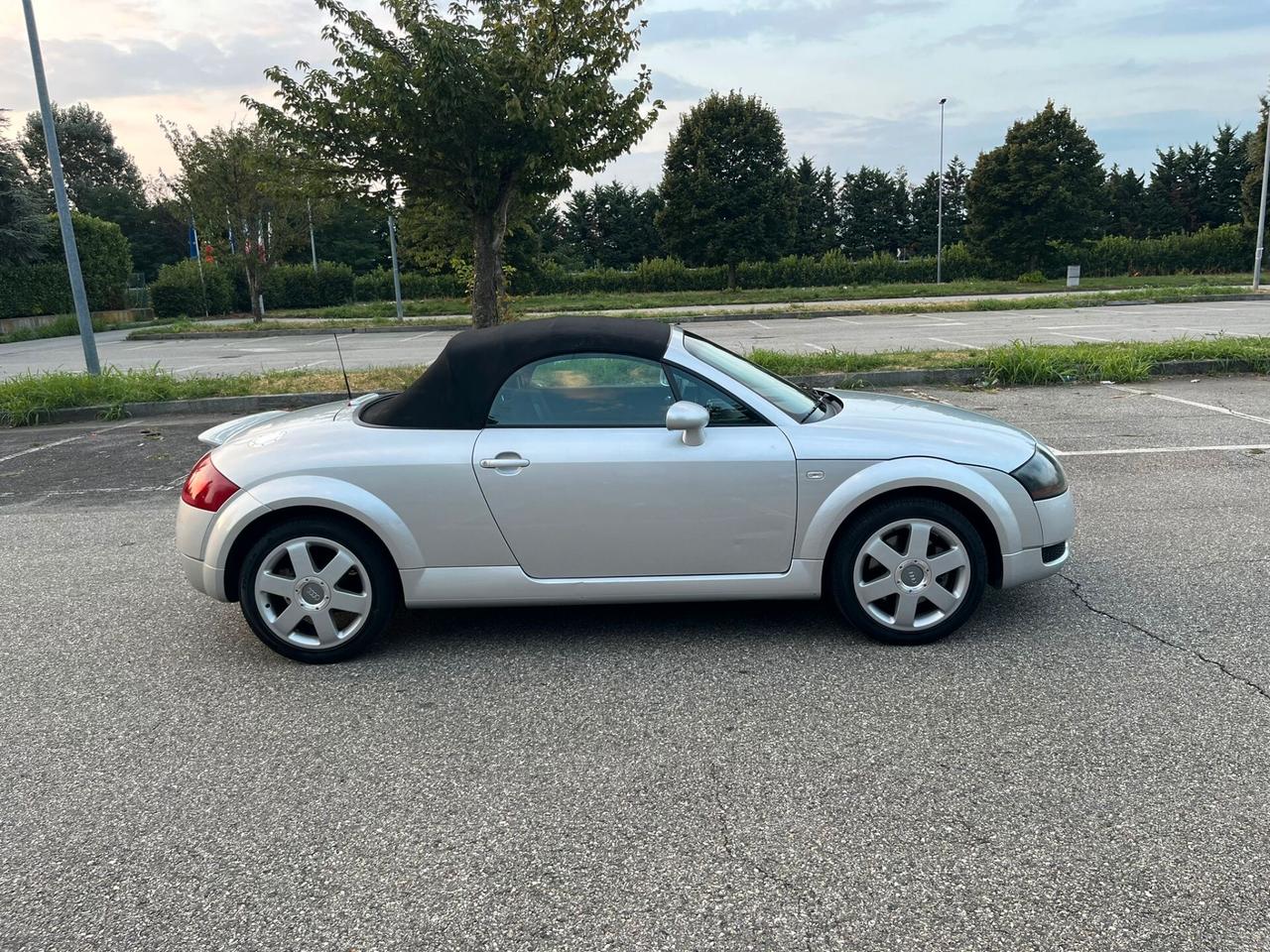 Audi TT Roadster 1.8 T 20V 150 CV cat