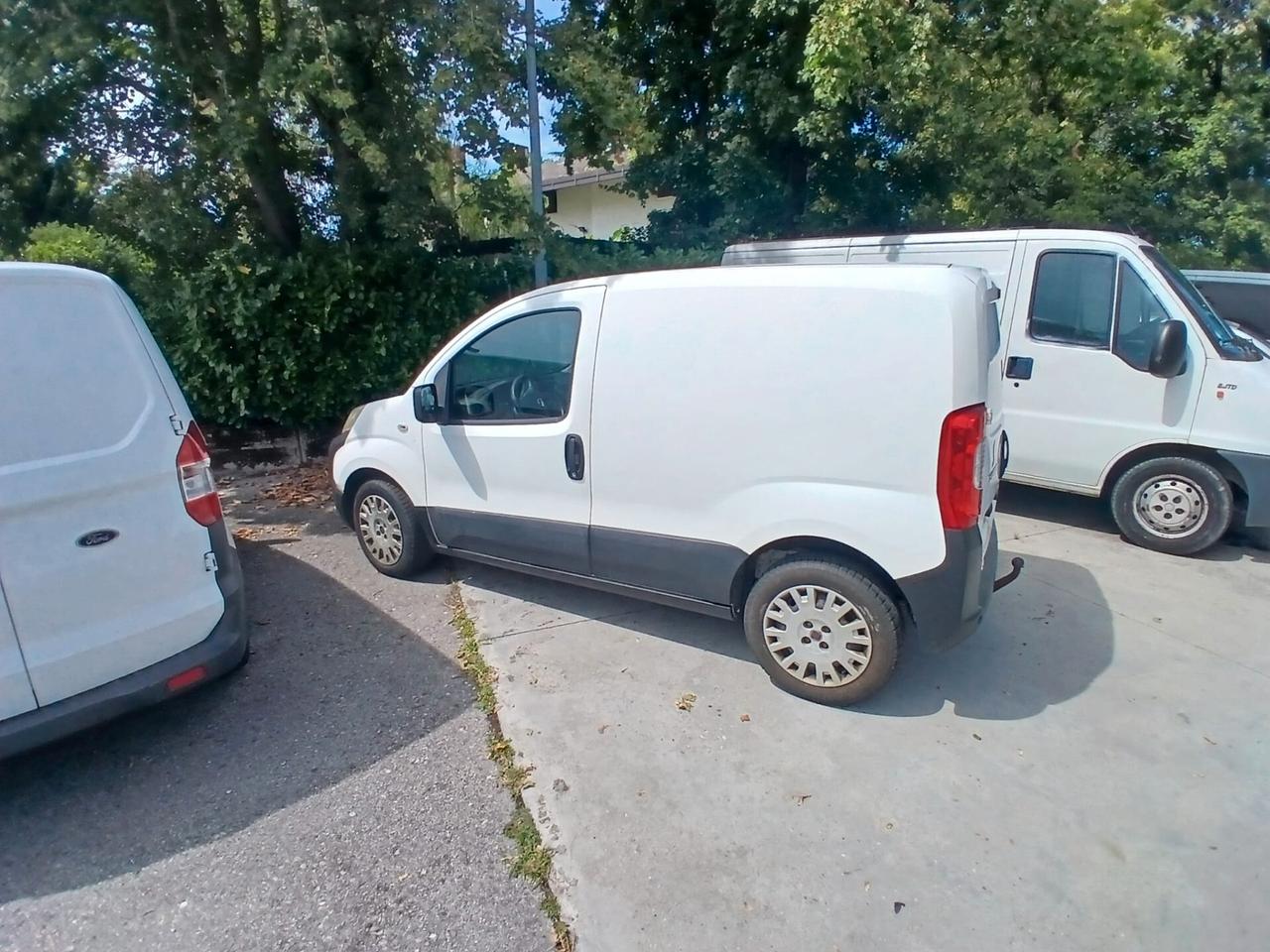 FIAT FIORINO 1.3 MULTIJET MODELL 2011 GANCIO DI TRAINO MODELL 2011