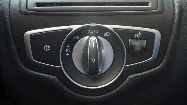MERCEDES-BENZ GLC 220 d 4Matic Business