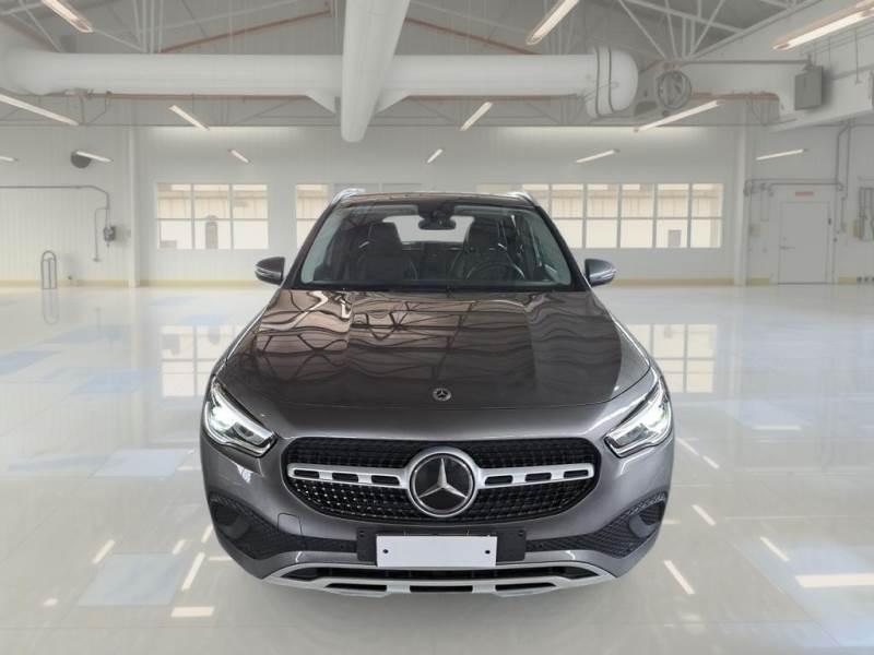 Mercedes GLA 200 200 D Business 8G-DCT
