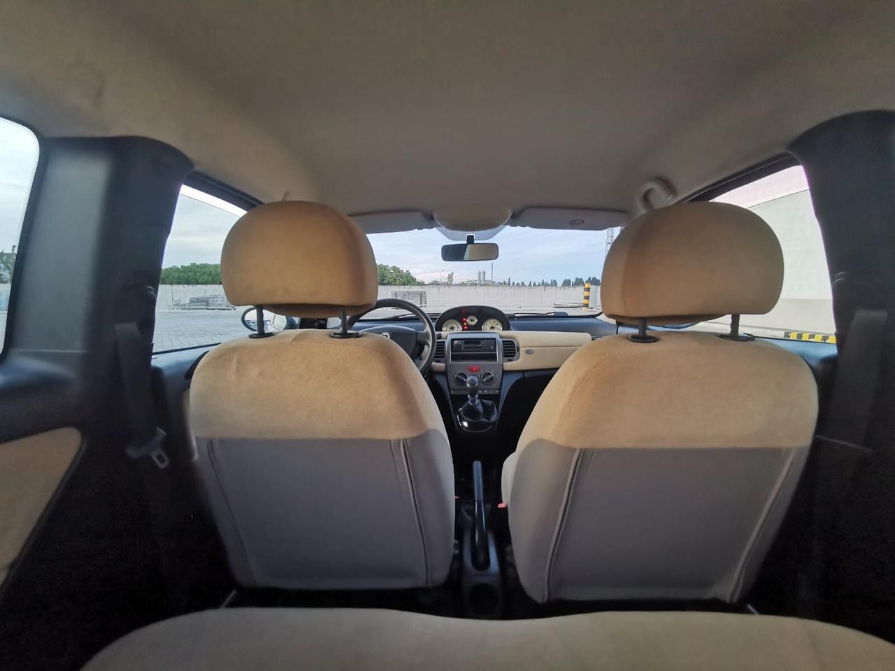 Lancia Ypsilon 1.2 Argento NEOPATENTATI