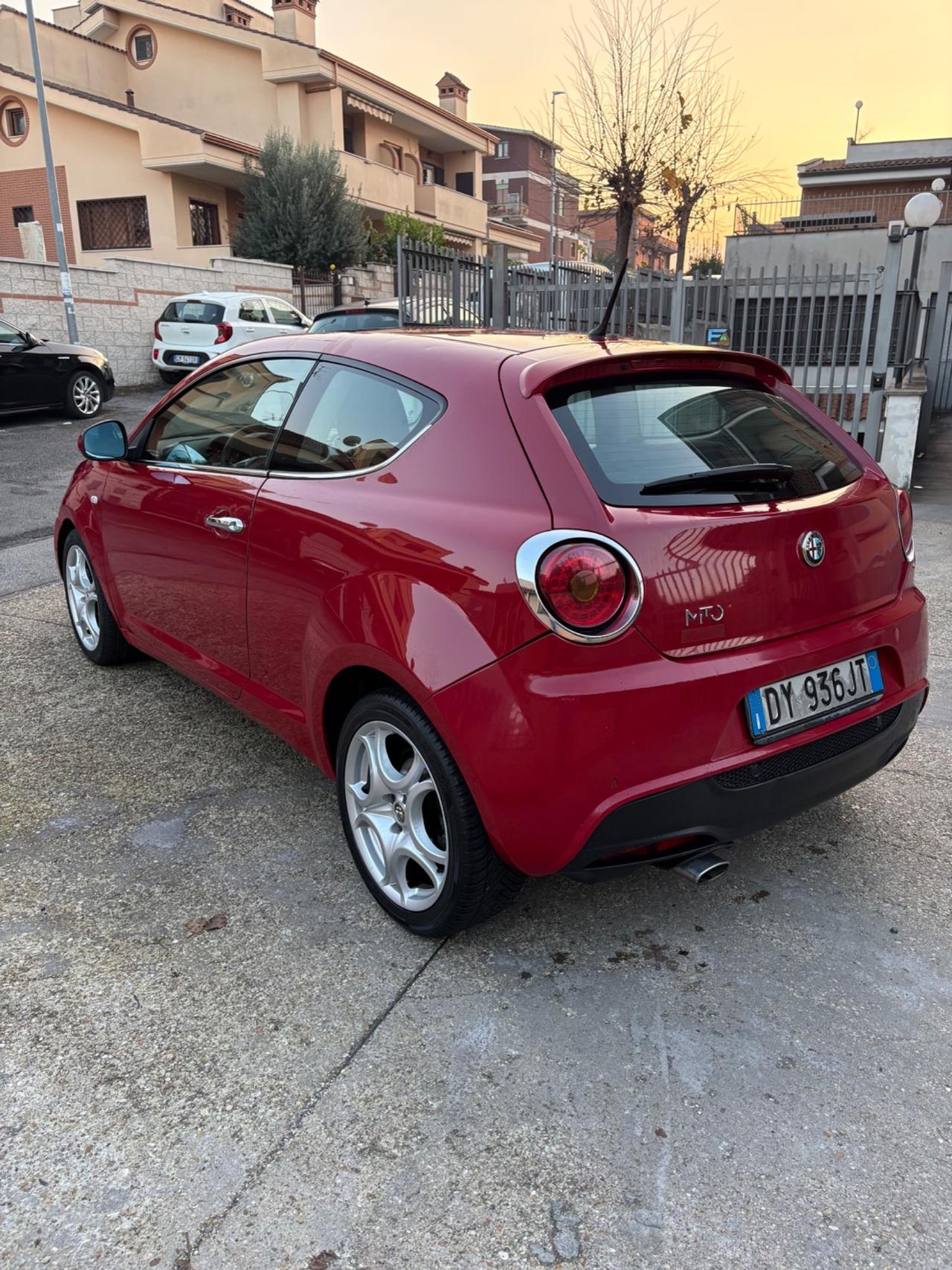 Alfa Romeo MiTo 1.6 JTDm 16V Distinctive Sport Pack