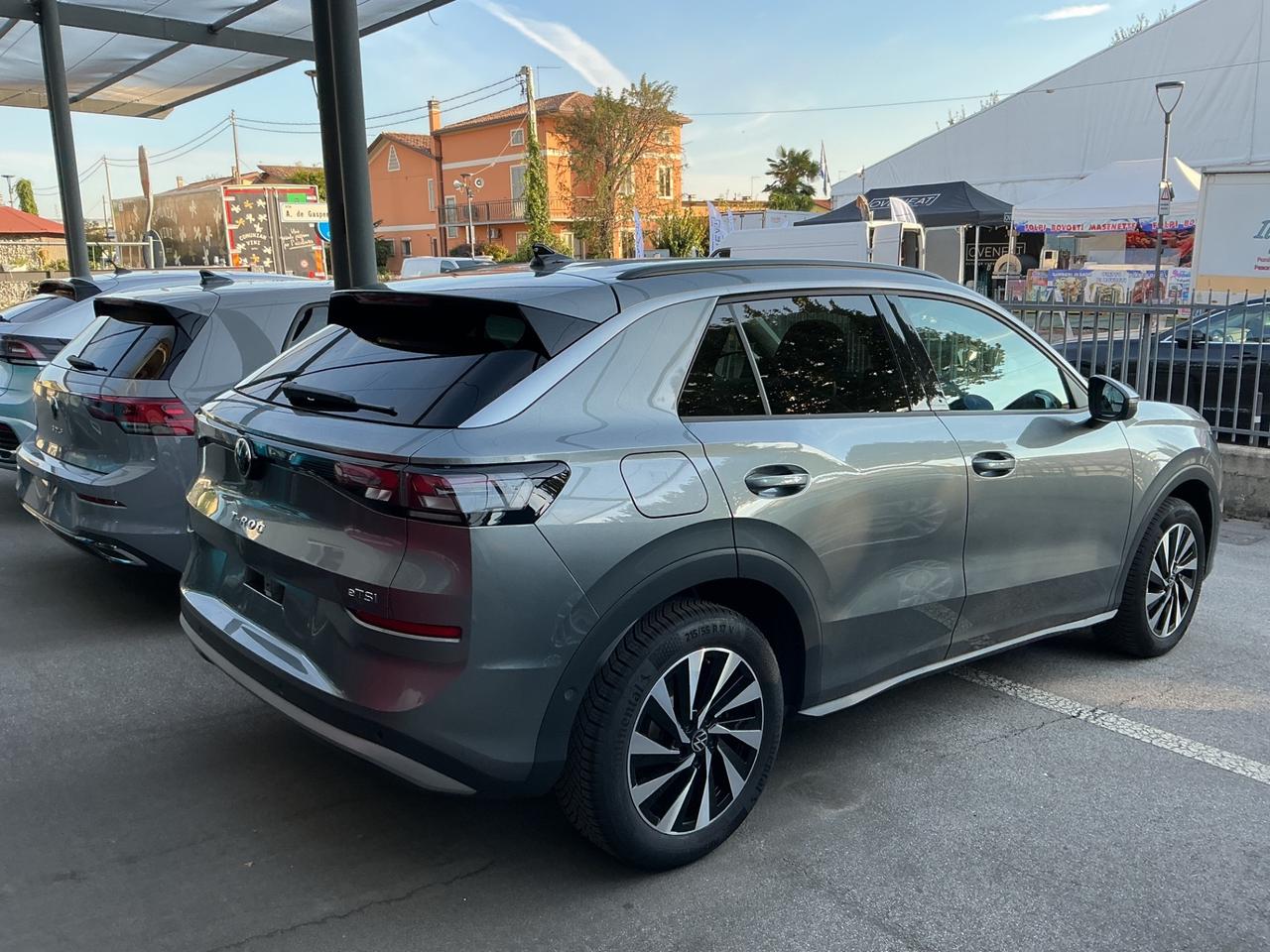 Volkswagen T-Roc 1.5 eTSI ACT DSG Life - km 22.000