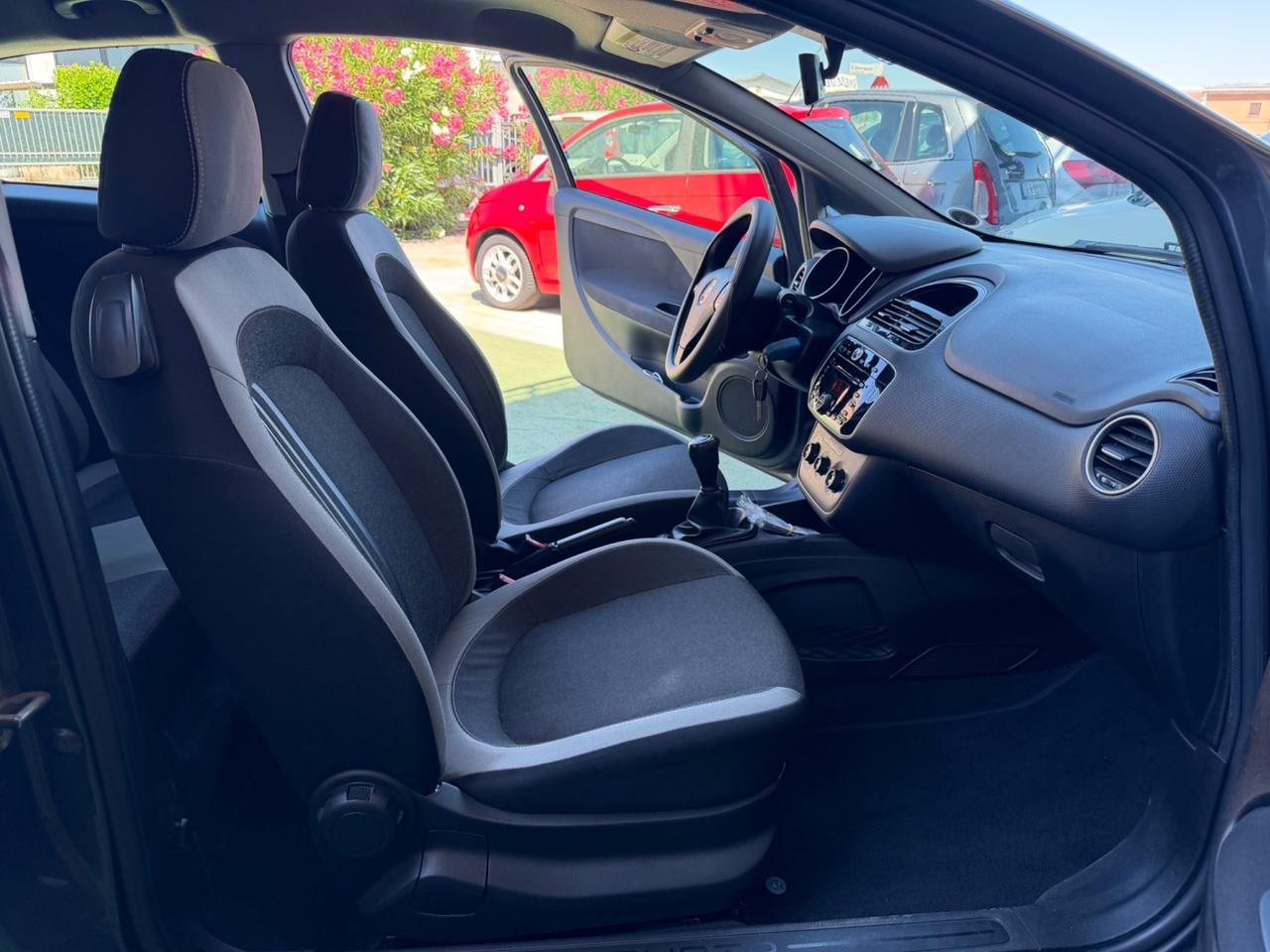 Fiat Punto 1.3 MJT II 75 CV 3 porte Lounge