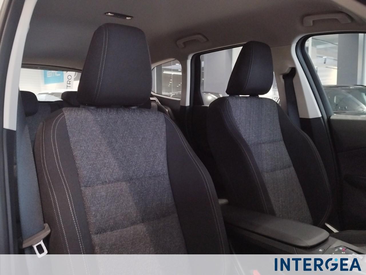 BMW X1 sdrive20i mhev 48V auto