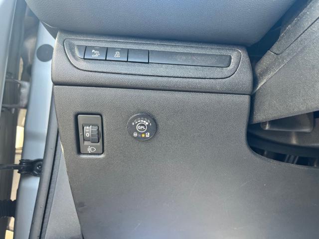 PEUGEOT 208 1° serie PureTech 82 5p. GPL Allure