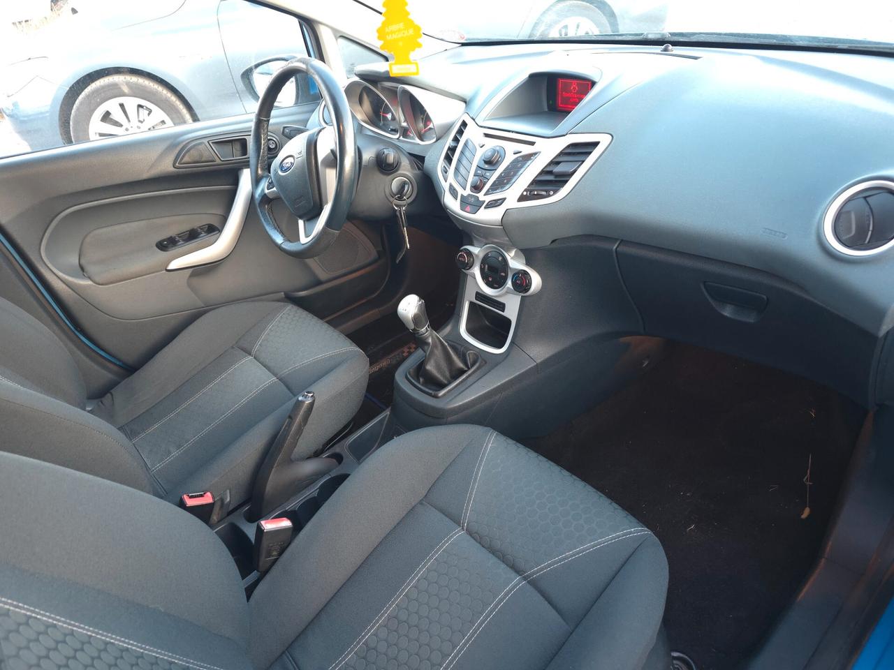 Ford Fiesta 1.4 TDCi 5p. Titanium