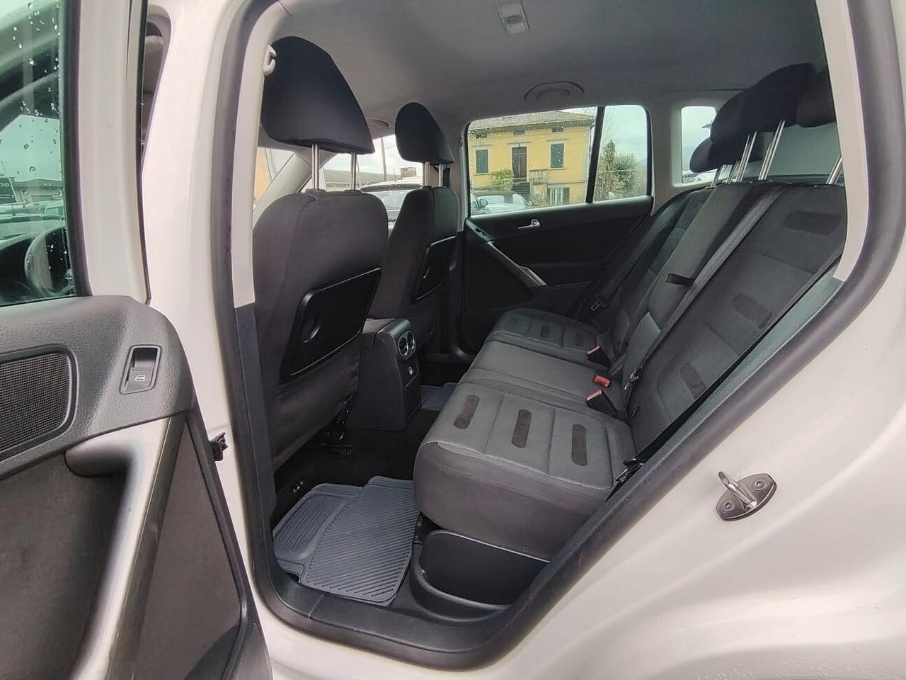 Volkswagen Tiguan 2.0 TDI 170 CV DPF Sport & Style (18°)