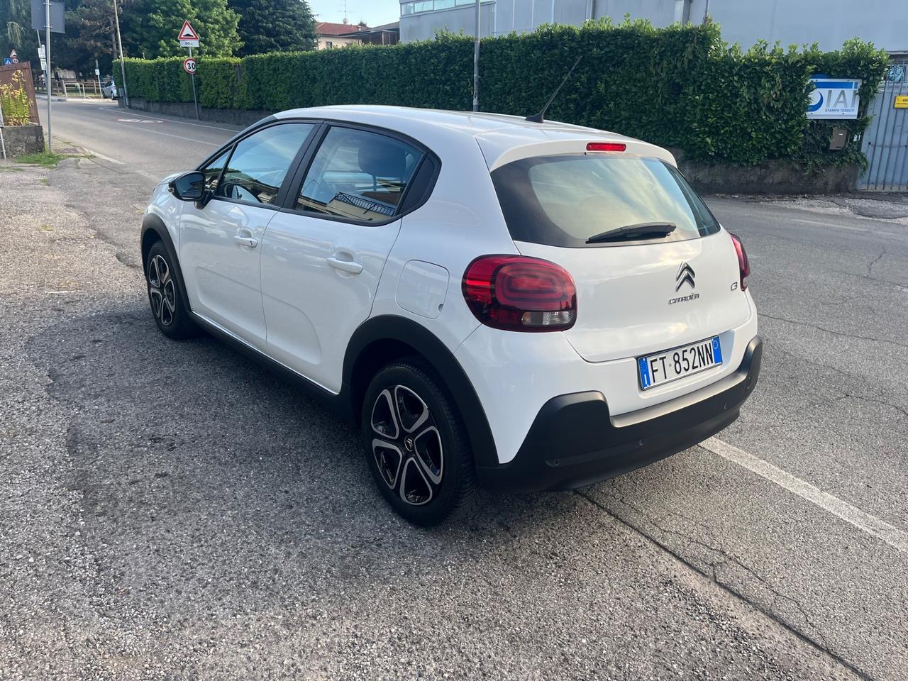 Citroen C3 1.2benzina/83CV/neopatentato/Euro6/unico proprietario/