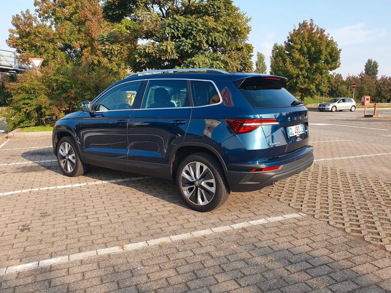 Skoda Karoq 1.5 TSI ACT DSG Style RESTYLING CON TANTI OPTIONAL - PREZZO REALE -