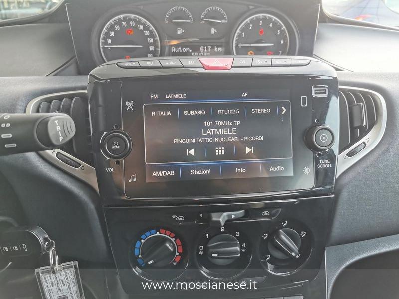 Lancia Ypsilon 1.0 FireFly 5 porte S&S Hybrid Gold