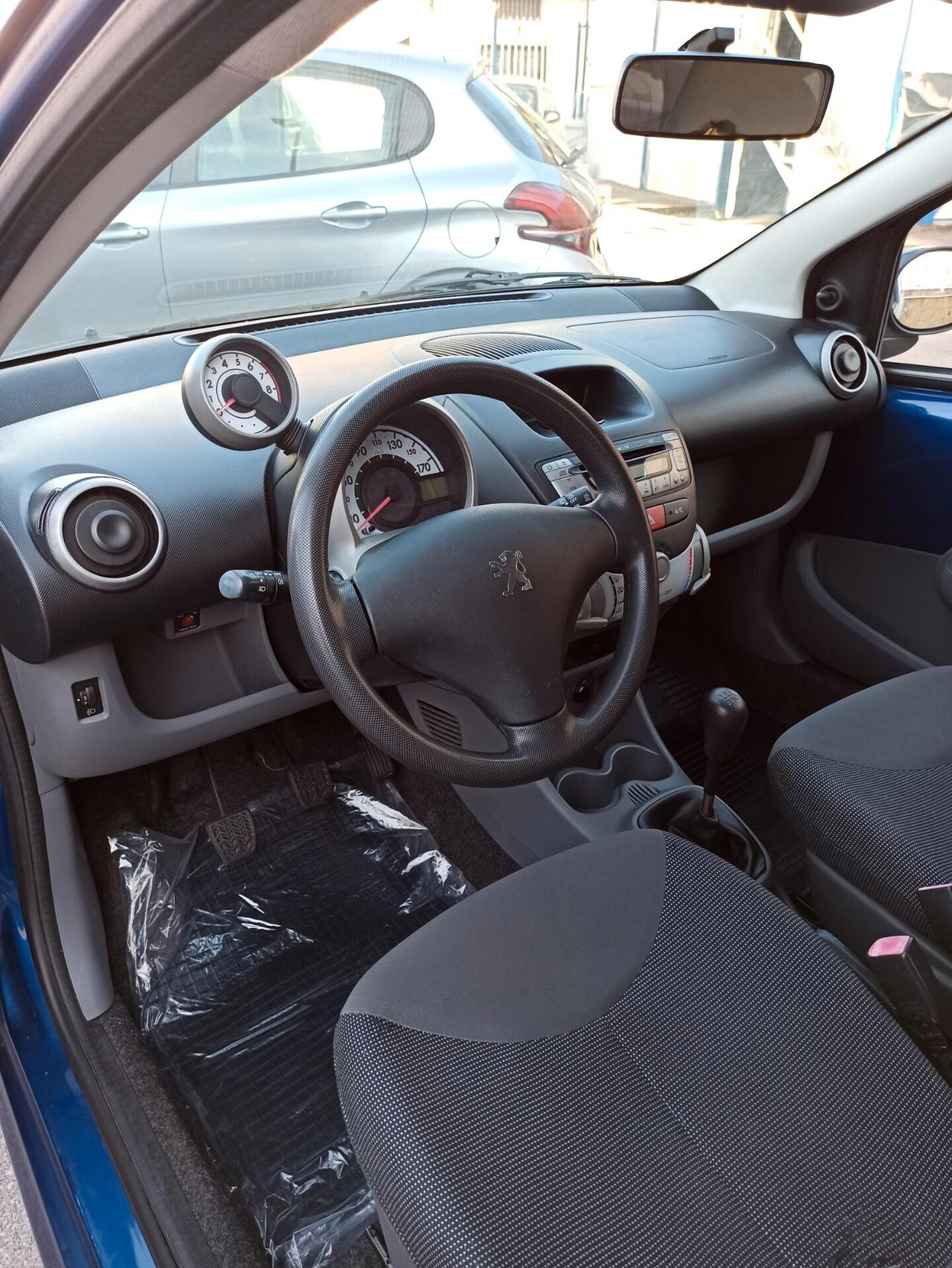 Peugeot 107 1.0 68CV 5p. Plaisir