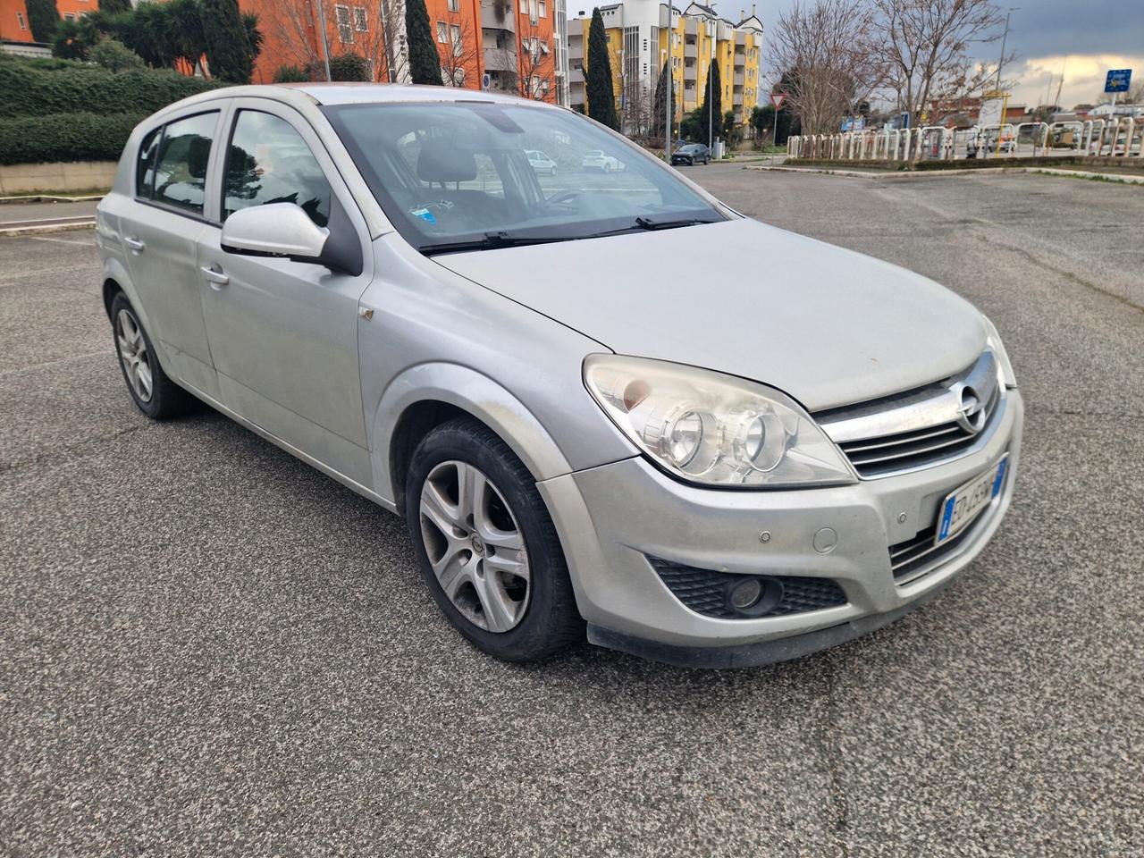 Opel Astra 1.4 GPL Fino al 2033