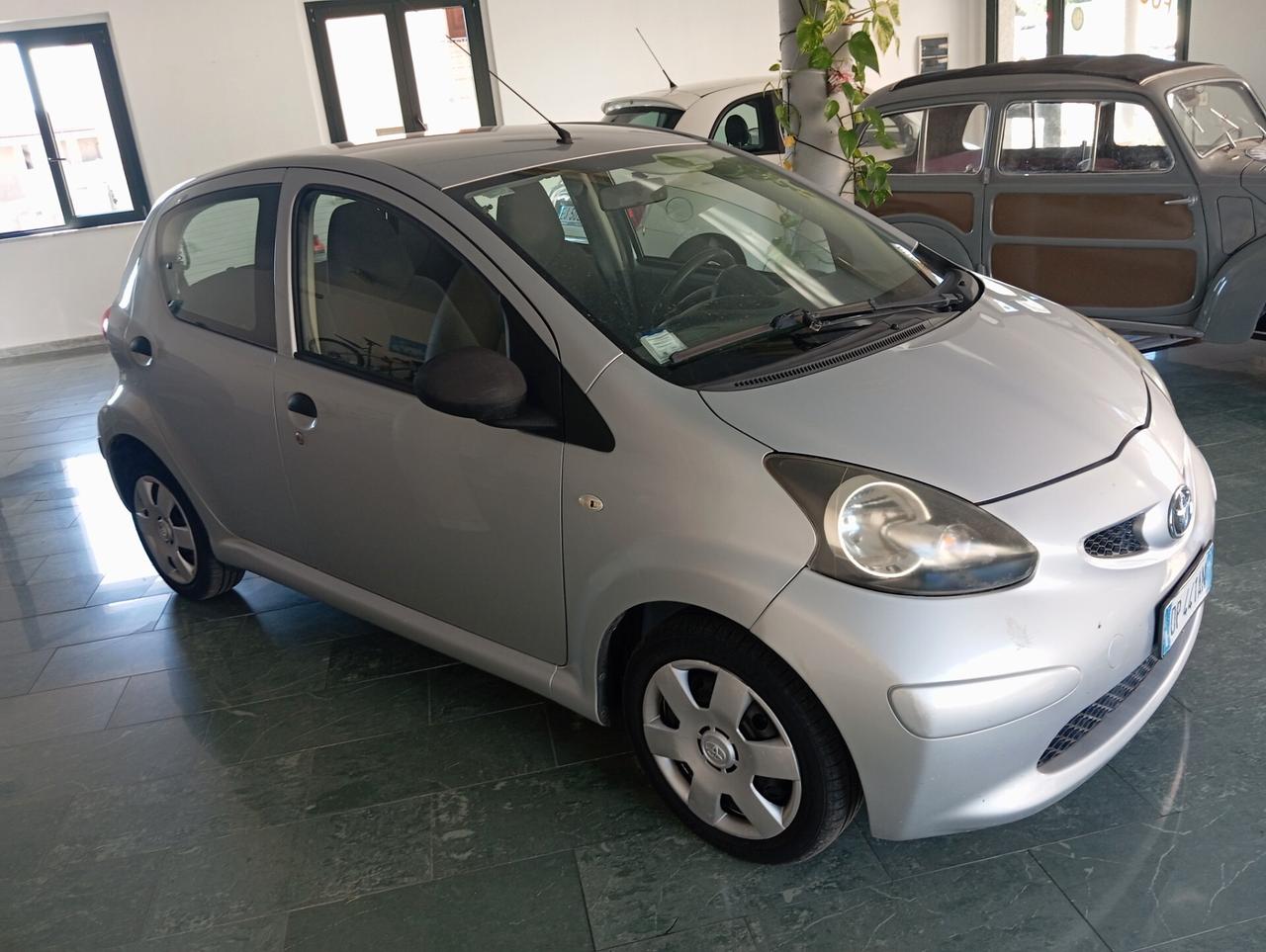 Toyota Aygo 1.0 12V VVT-i 5 porte