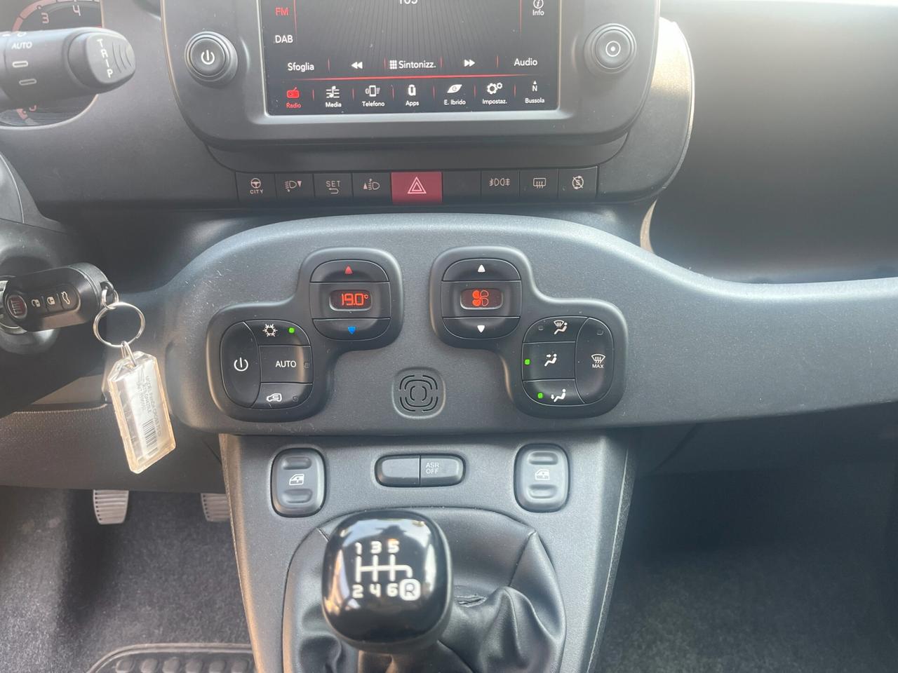 Fiat Panda 1.0 FireFly S&S Hybrid City Cross - Clima automatico - Fedinebbia - Touch screen