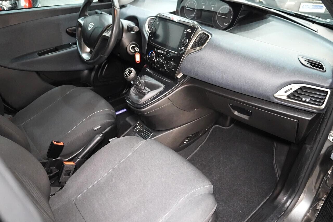 Lancia Ypsilon 1.0 HYBRID 70cv GOLD - 5° POSTO