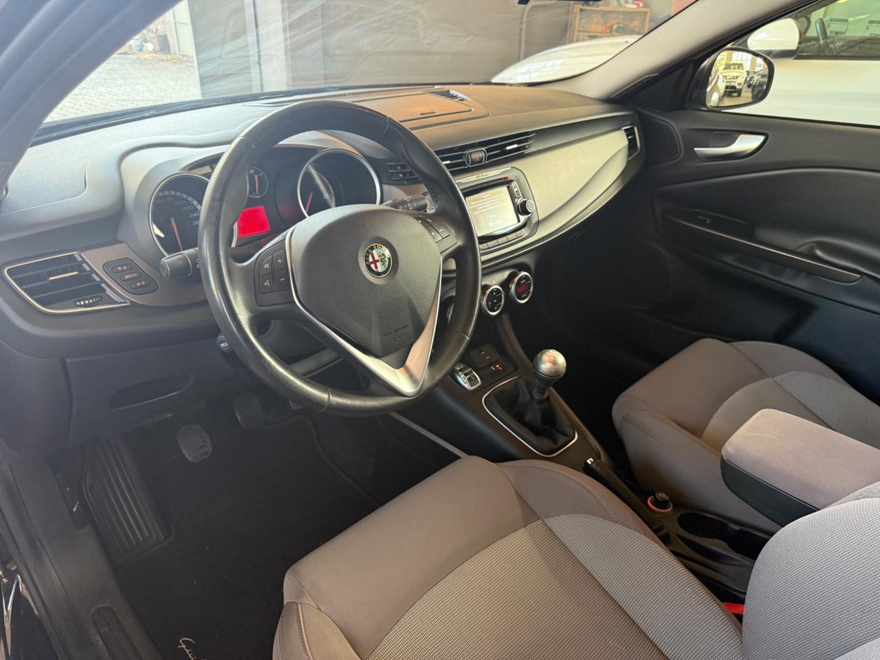 Alfa Romeo Giulietta 2.0 JTDm-2 150 CV Distinctive