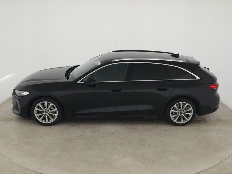 Audi A5 Avant TFSI S tronic S Line NUOVO MODELLO Navi Pelle 19"
