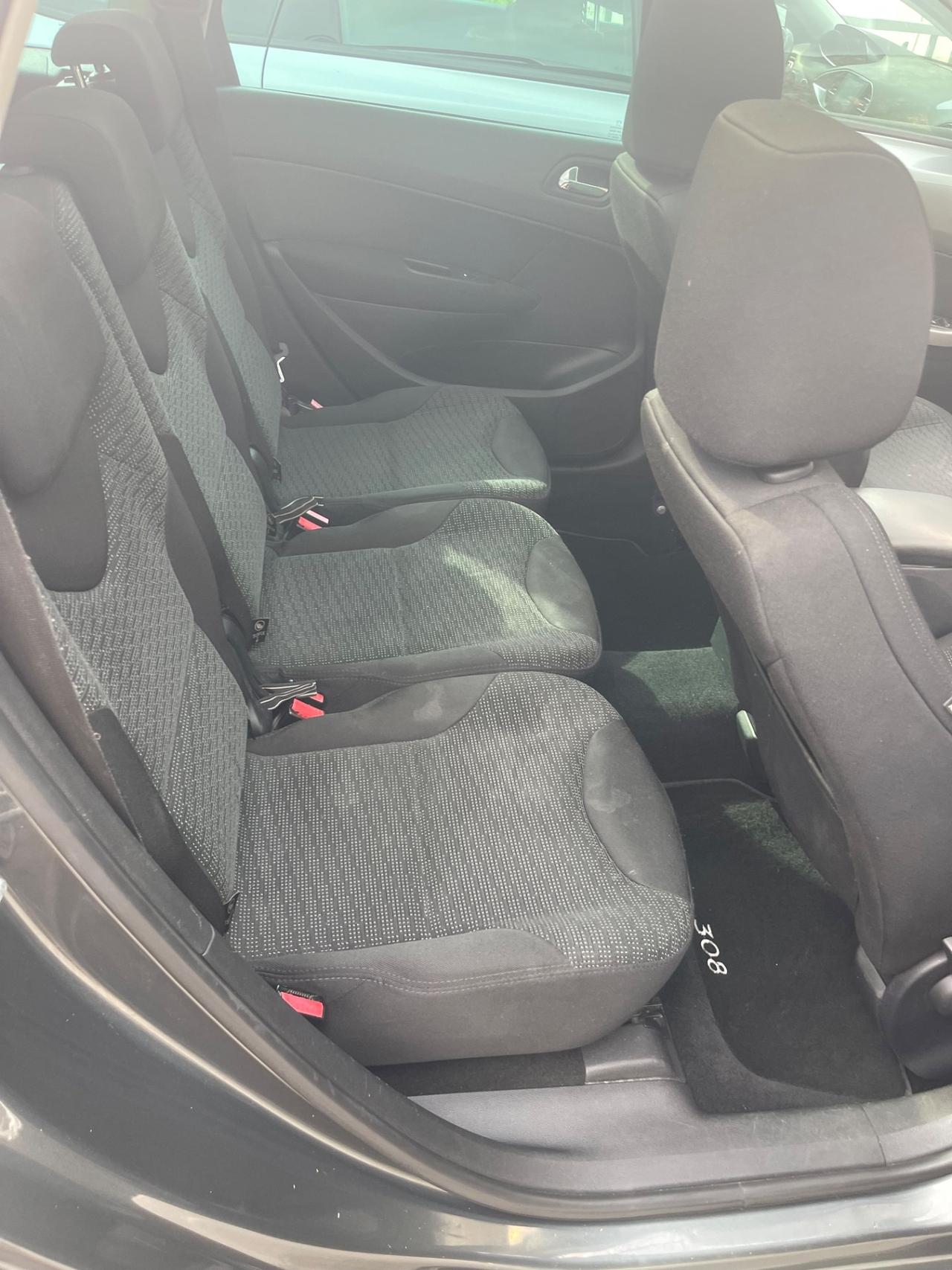 Peugeot 308 1.6 HDi 110CV 5p. Sportium 7 POSTI