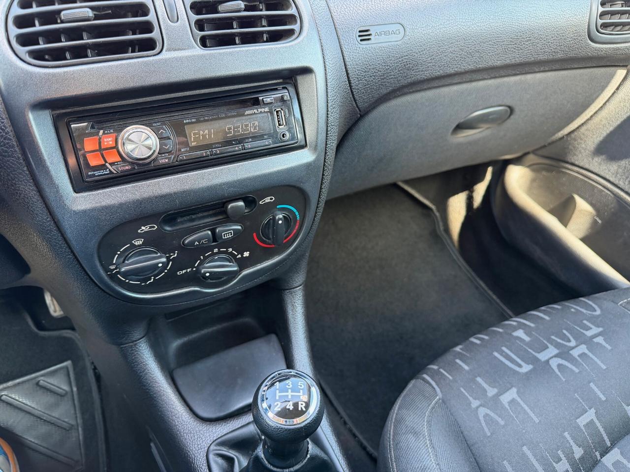 PEUGEOT 206 1.4 SW XS