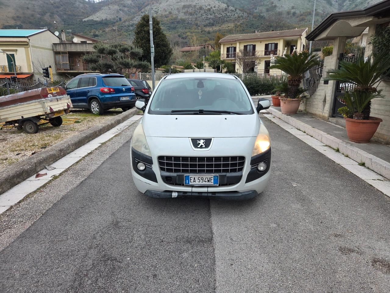 Peugeot 3008 1.6 HDi 110CV cambio robotizzato Tecno