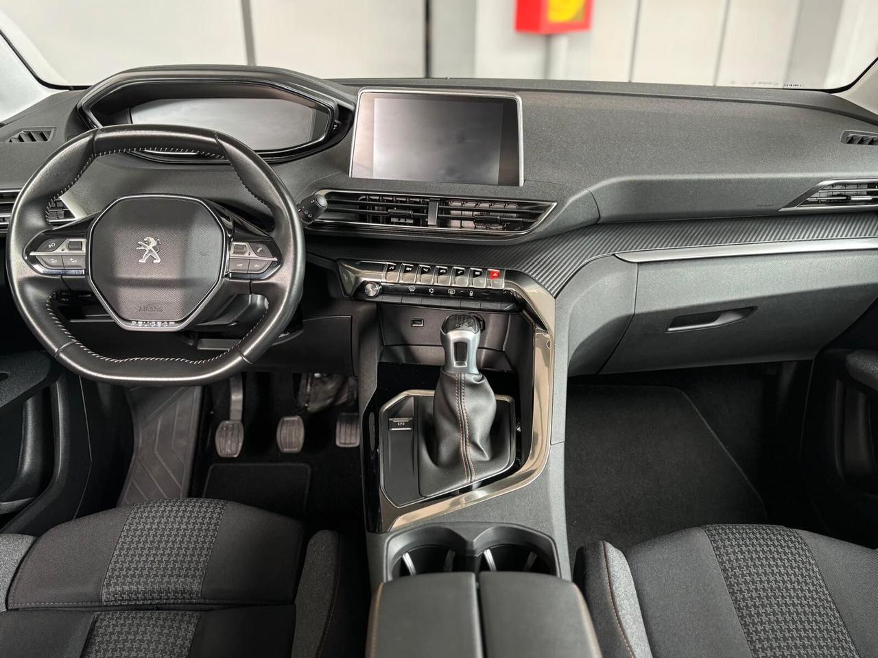 Peugeot 3008 BlueHDi 130 S&S Active