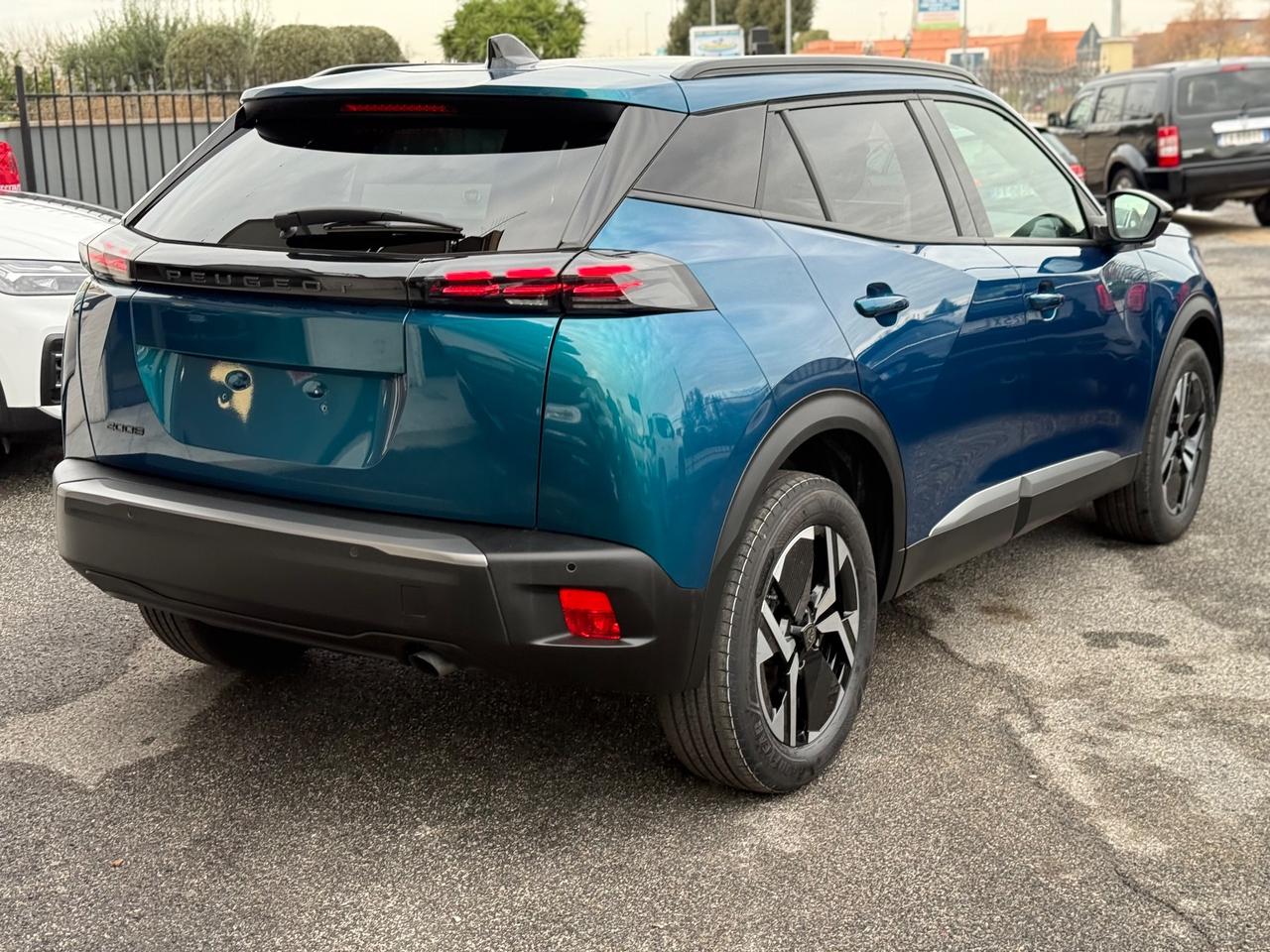 Peugeot 2008 1.2 puretech Allure Vettura Ufficiale