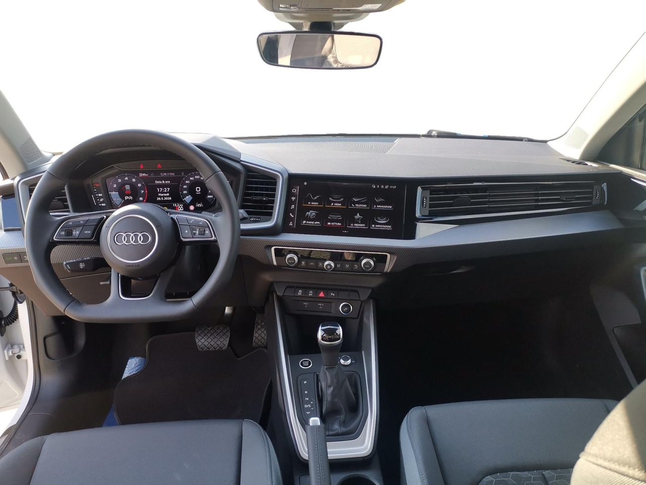 AUDI A1 II 2022 allstreet - A1 allstreet 30 1.0 tfsi Identity Contrast 116cv s tronic
