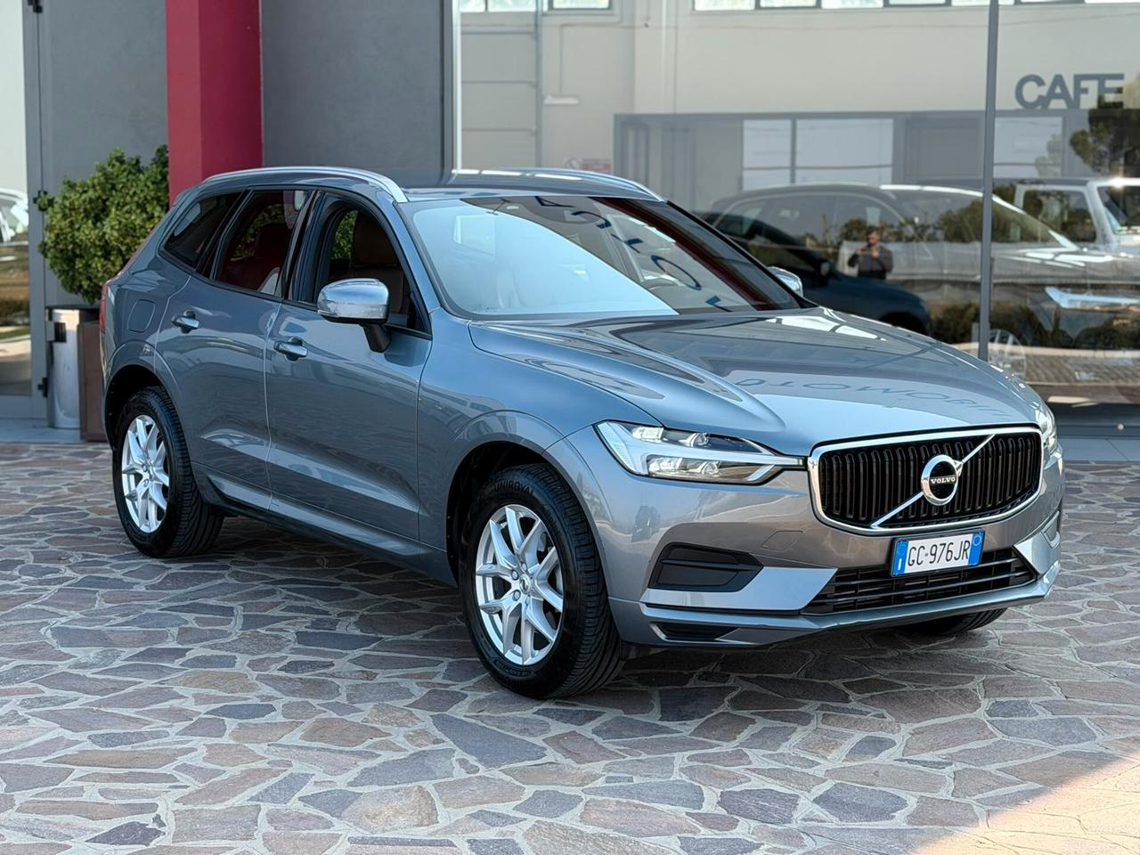 Volvo XC 60 2.0 D4 Geartronic Momentum Pro