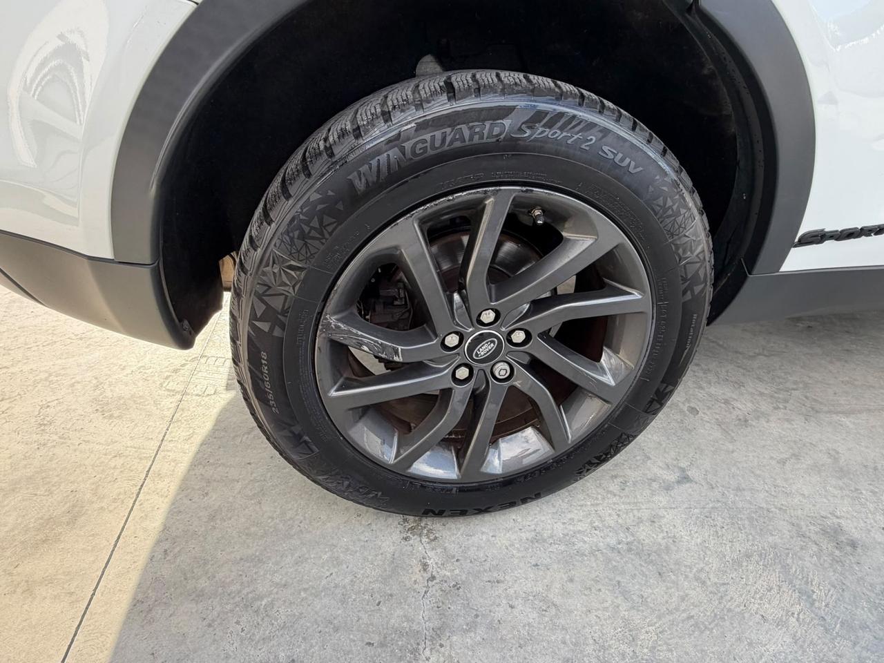 Land Rover Discovery Sport 2.0 TD4 150 CV HSE