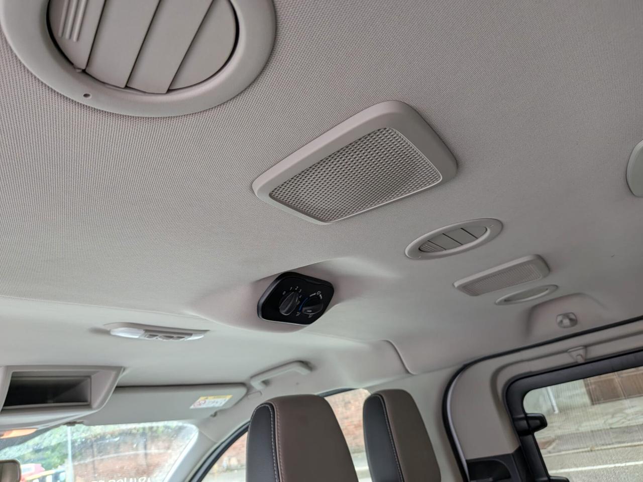 Ford Tourneo Custom 310 2.0 TDCi 130CV PL Titanium