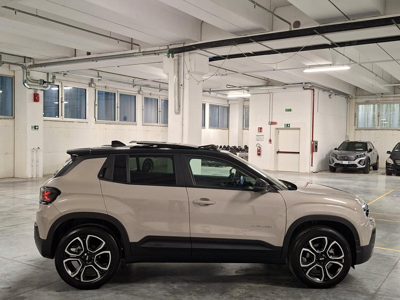 Jeep Avenger 1.2 Turbo mhev e-Hybrid Summit eDCT6 Km.0