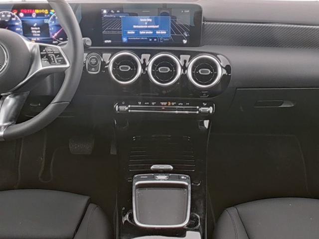 MERCEDES-BENZ A 180 Automatic Progressive Advanced