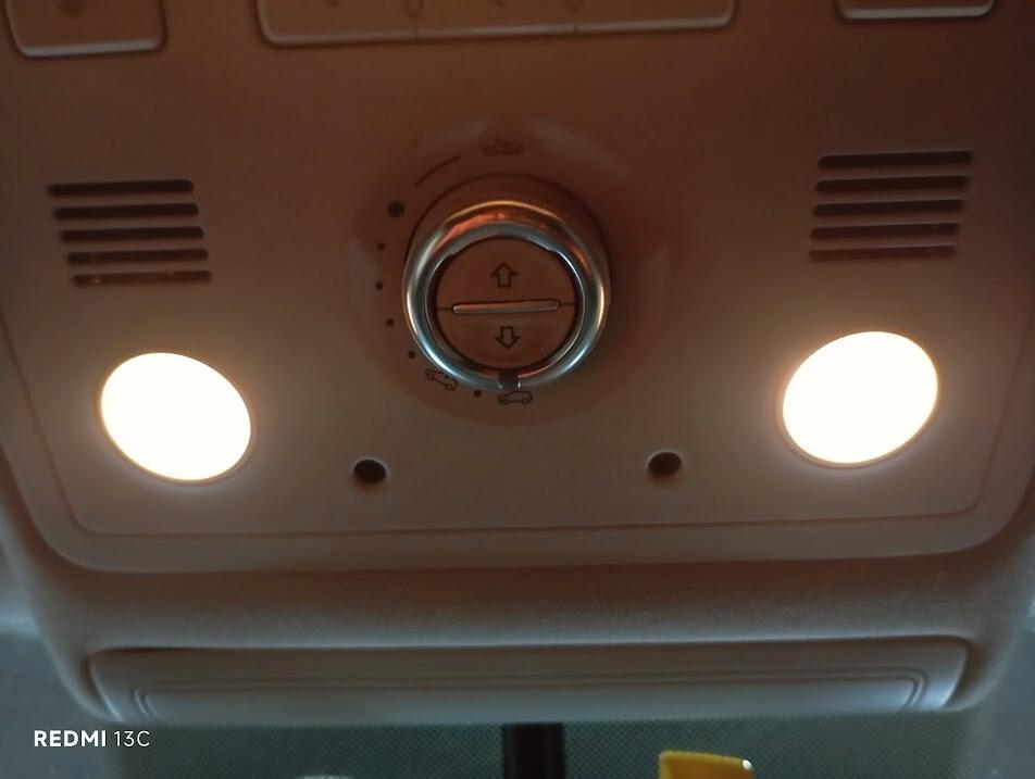 VOLKSWAGEN TOUAREG DEL 2014 4X4 AUTOMATICA 250 CV