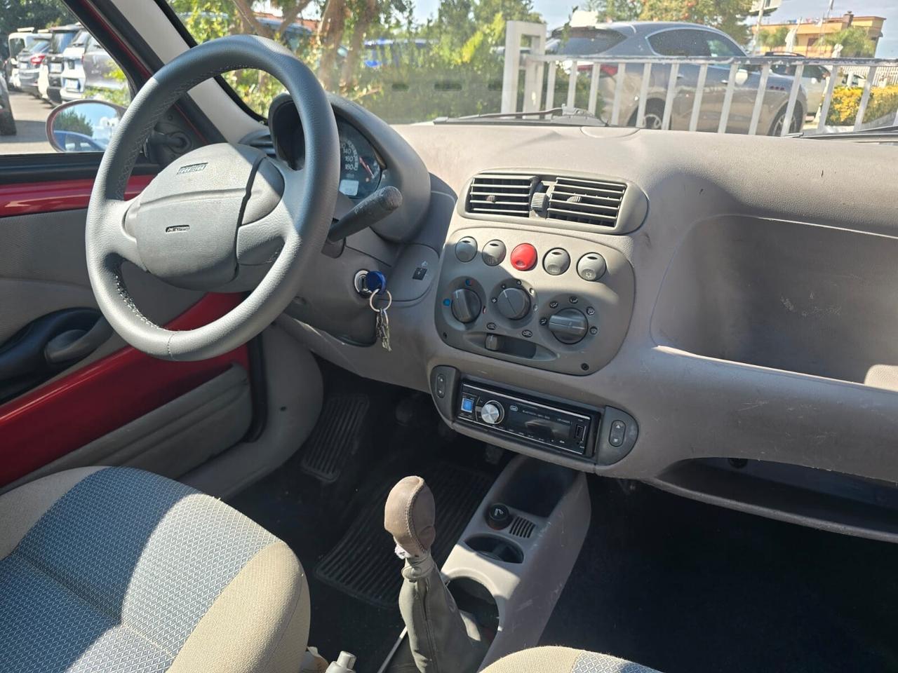 FIAT 600 1.0 BENZINA CON CLIMA NEOPATENTATI