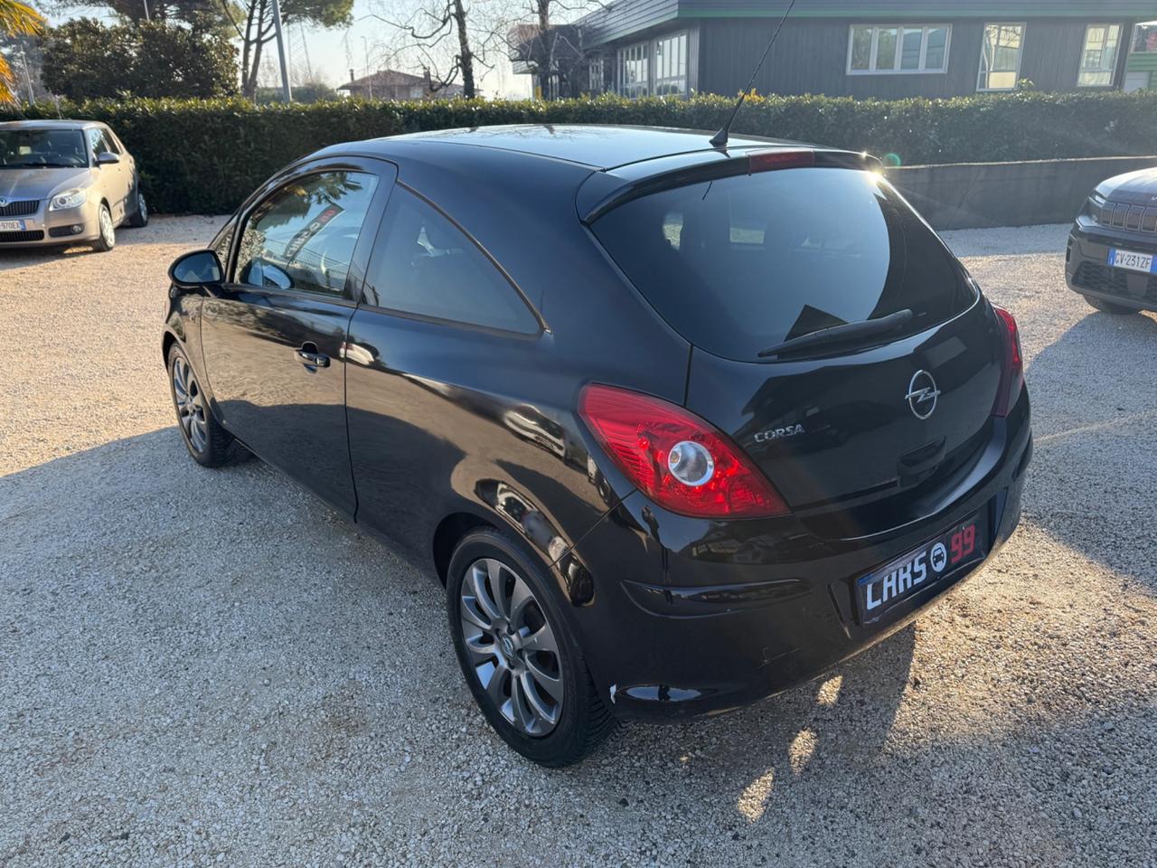 Opel Corsa 1.2 3 porte Sport