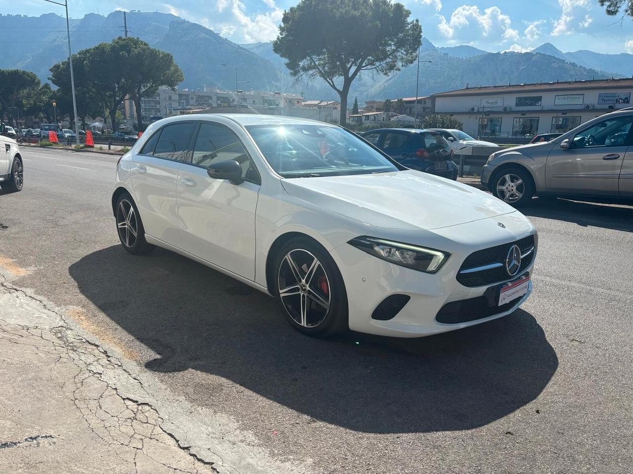 Mercedes-benz A 200 Mercedes 200d Sport