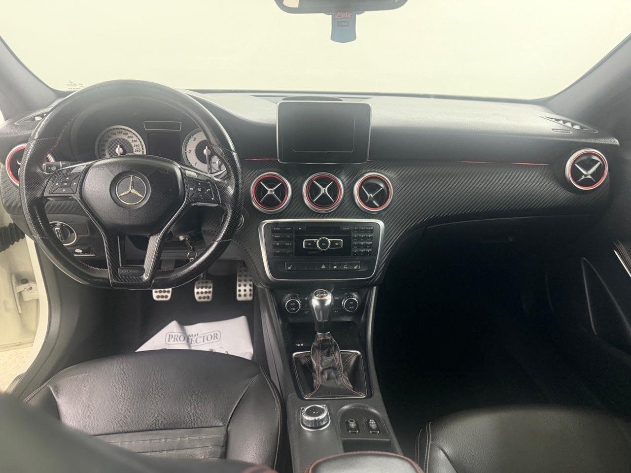 MERCEDES CLASSE A (anno 2013)