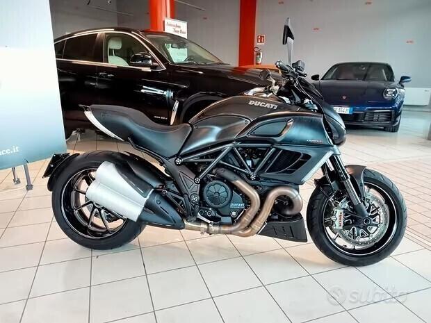 Ducati Diavel 1200 CARBON FINANZIABILE 6100KM