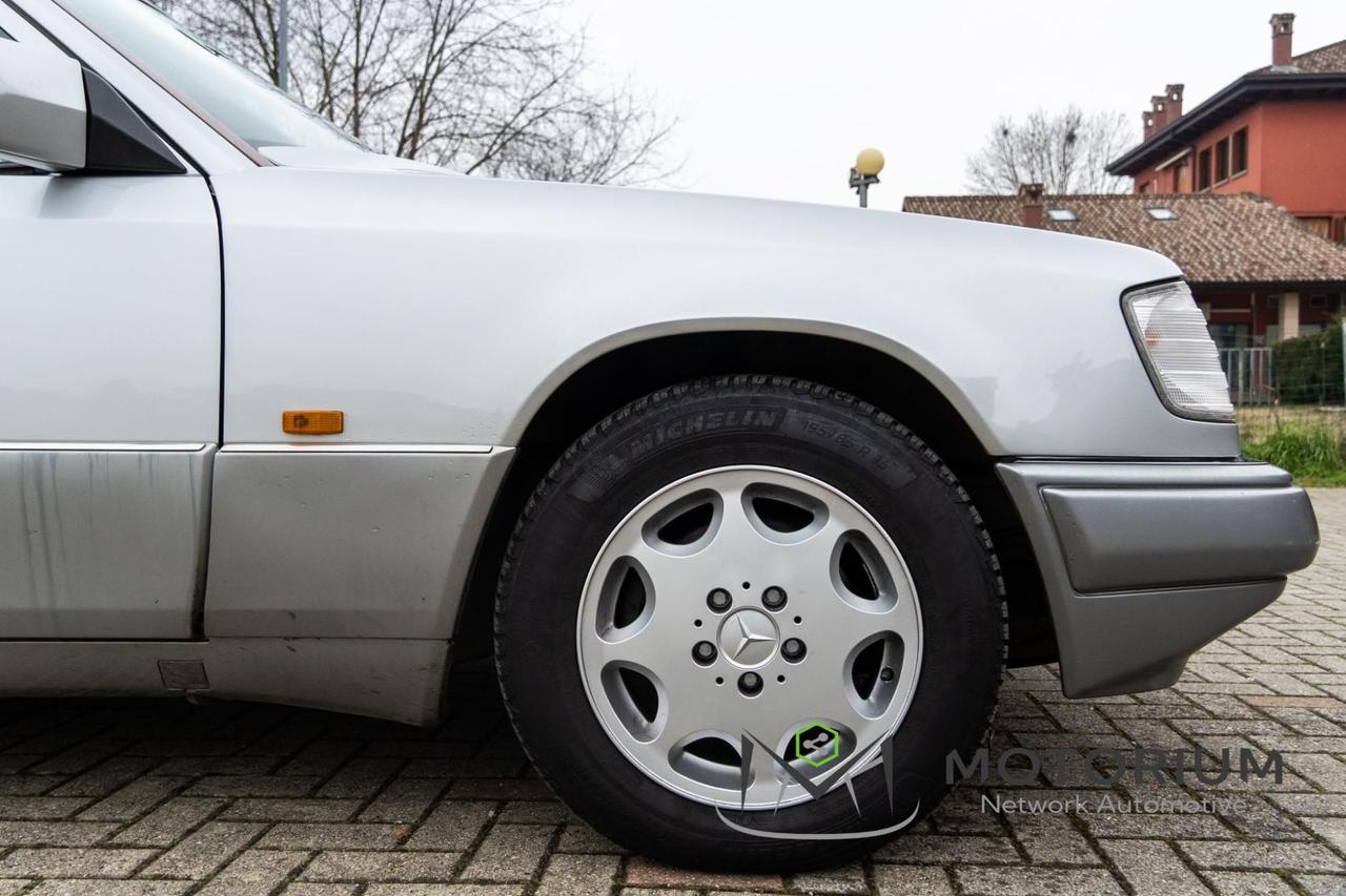 Mercedes E 200 W124 2.0 16v 136CV - ISCRITTA ASI