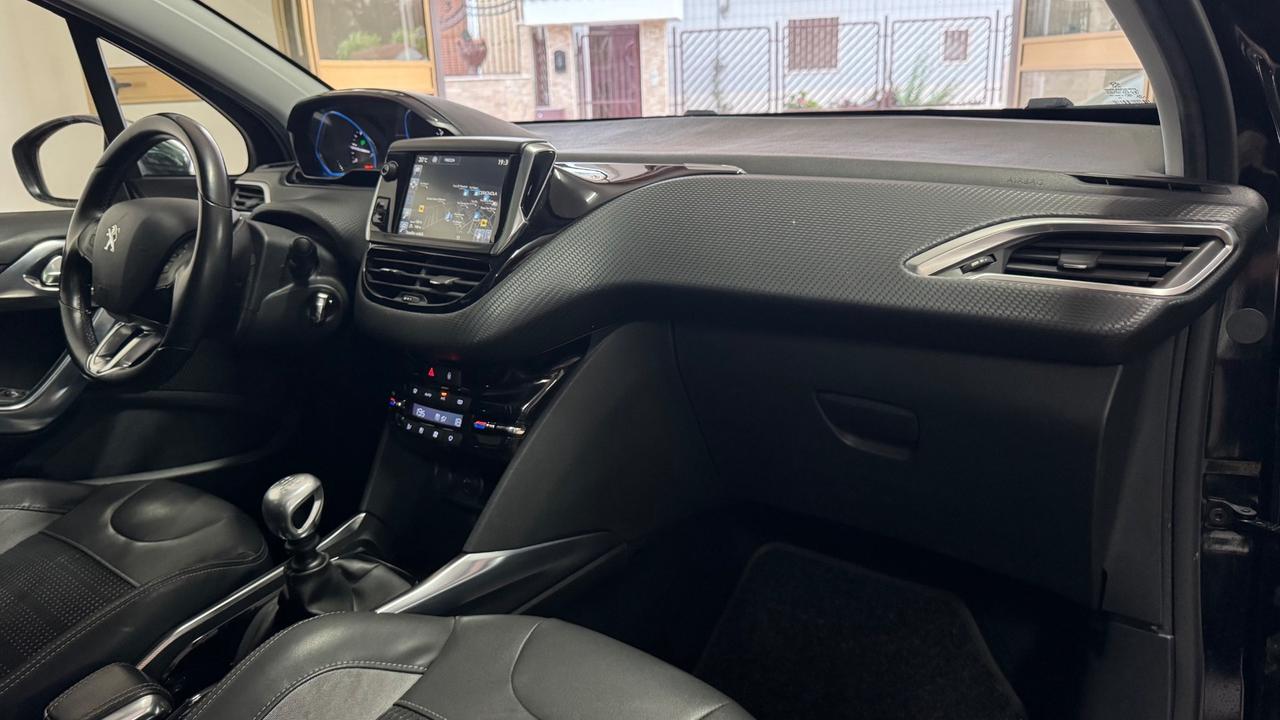 Peugeot 2008 1.6 e-HDi 115 CV Allure Panoramico