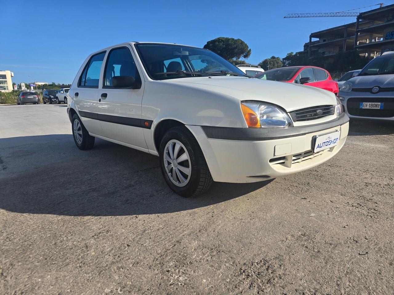 Ford Fiesta 1.4i 16V cat 5 porte Ghia