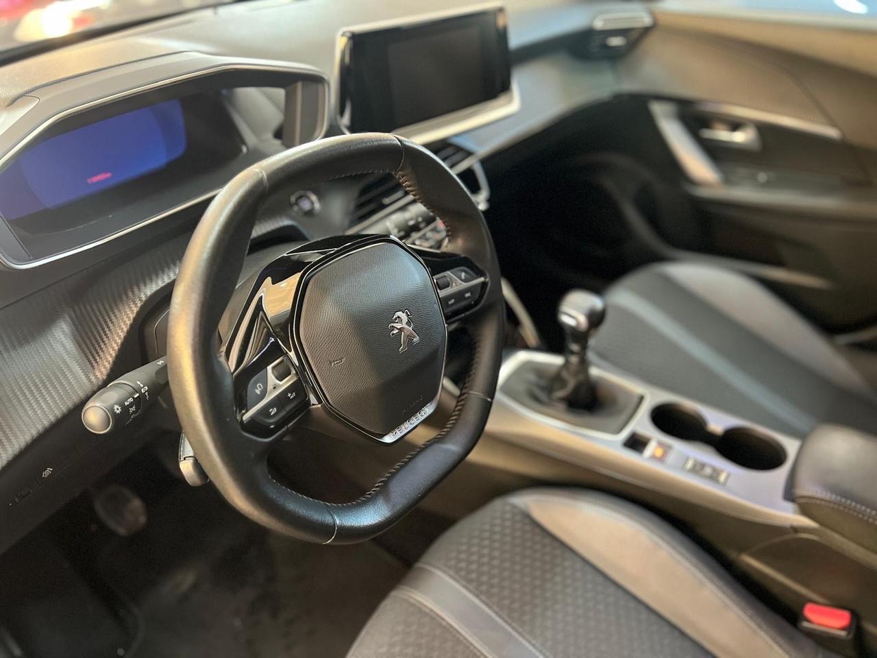 Peugeot 2008 PureTech Turbo 130 S&S Allure