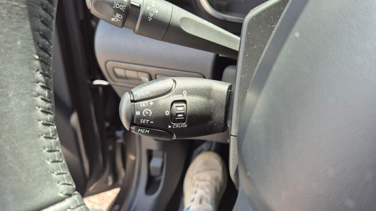 Citroen C3 Aircross PureTech 110 SHINE-Garan2anni