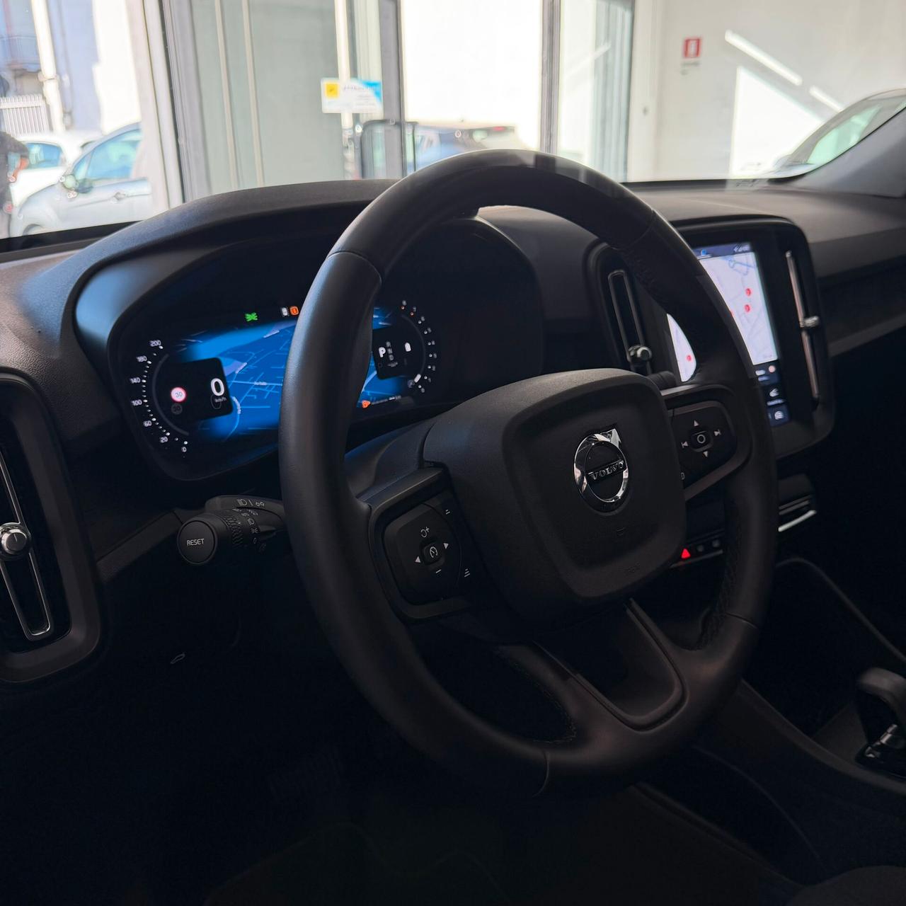 Volvo XC40 B3 automatico Core