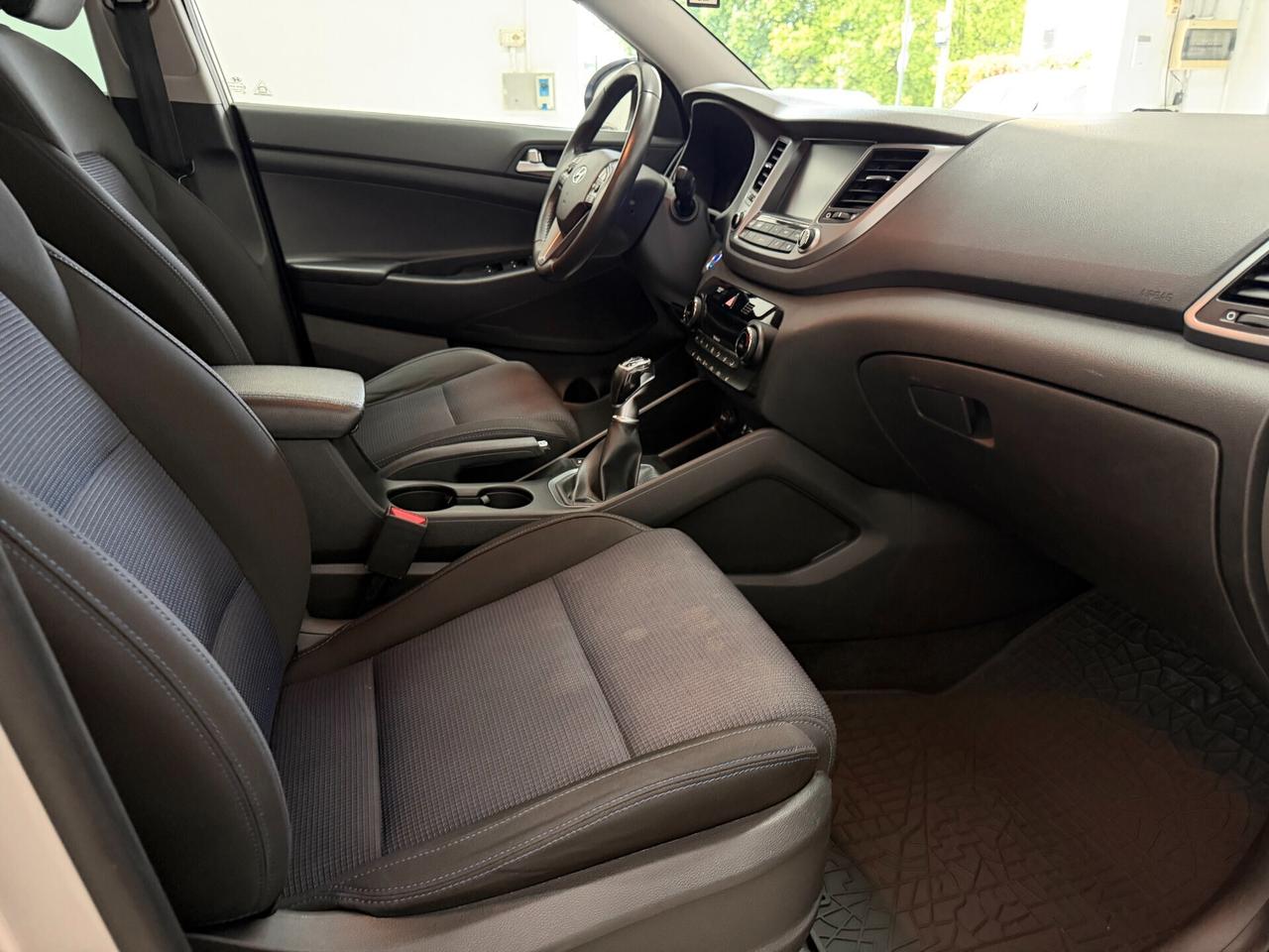 Hyundai Tucson 1.7 CRDi XPossible OK NEOPATENTATI E6