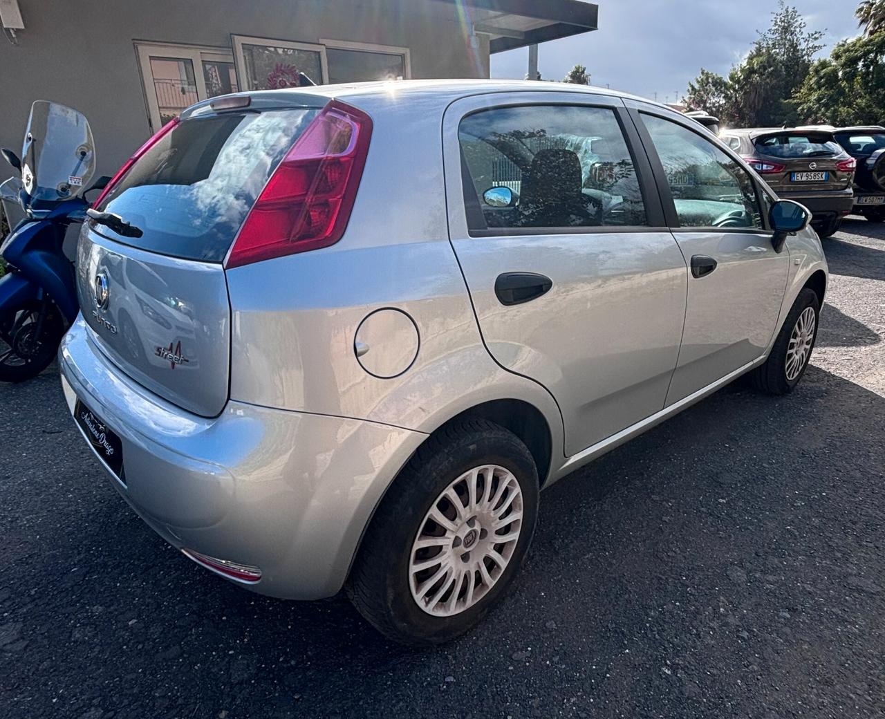 Fiat Punto 1.4 8V 5 porte Natural Power Street