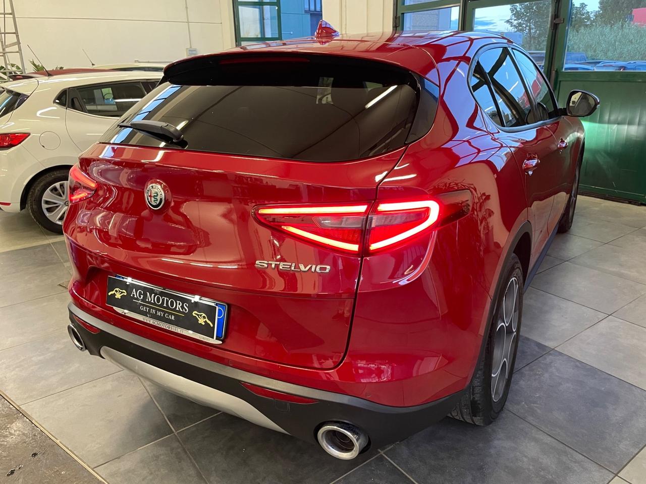 Alfa Romeo Stelvio 2.2 Turbodiesel 160 CV AT8 RWD Sport-Tech