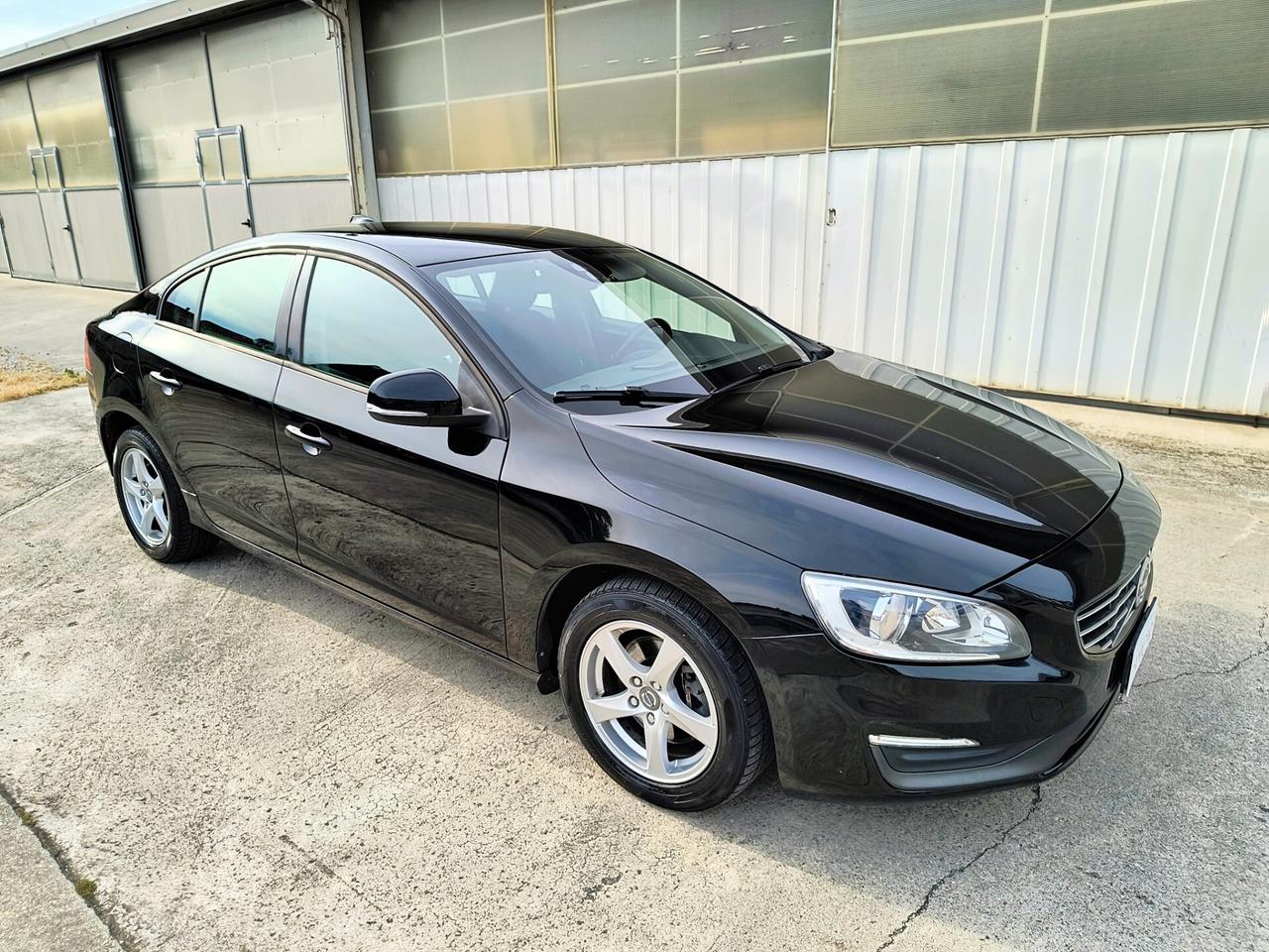 Volvo S60 D3 Automatico 136cv *Ok Neopatentati*