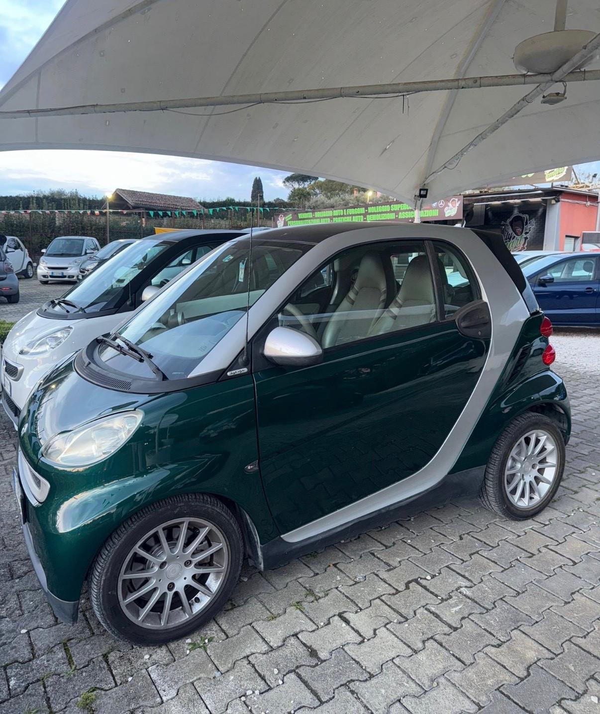 Smart ForTwo 1000 52 kW coupé pure